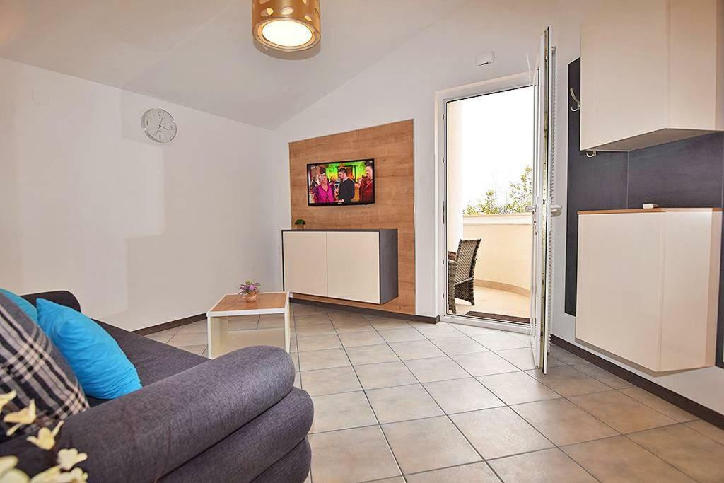 Mare Medulin Apartment Bagian luar foto