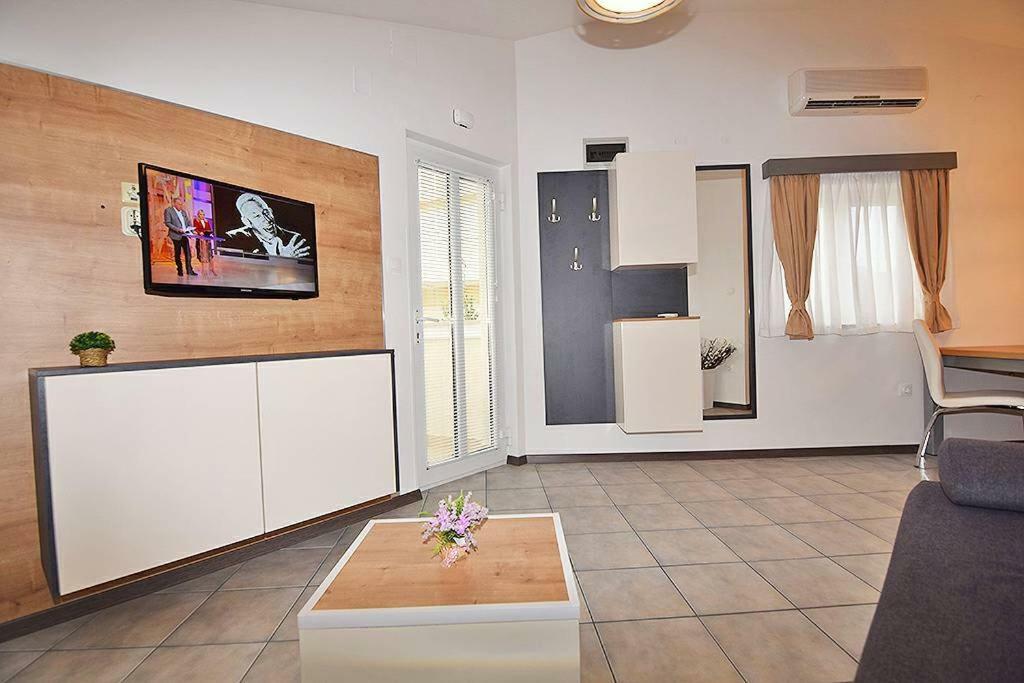 Mare Medulin Apartment Bagian luar foto
